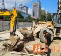 美女护士爱爱爱高温下的坚守｜道路建设者用汗水铺就畅通路